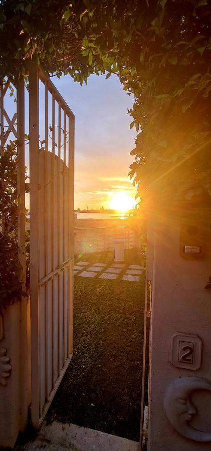Casa Genny Apartment Nettuno Luaran gambar